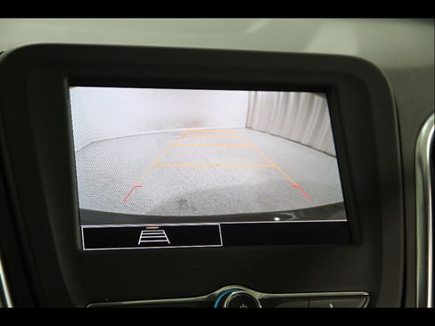 Used 2024 Chevrolet Equinox LT image 12