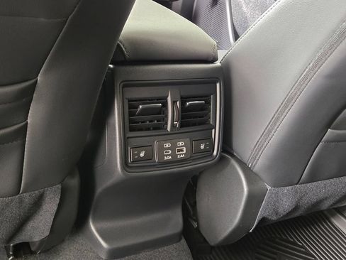 New 2026 Subaru Outback Limited AWD/4WD image 11