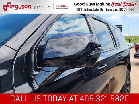New 2026 GMC Yukon XL AT4 w/ AT4 Premium Plus Package AWD/4WD image 10