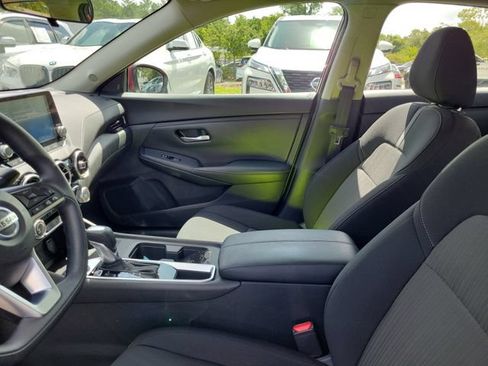 Used 2023 Nissan Sentra SV FWD image 17