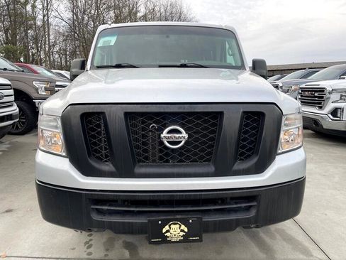 Used 2019 Nissan NV 3500 S image 2