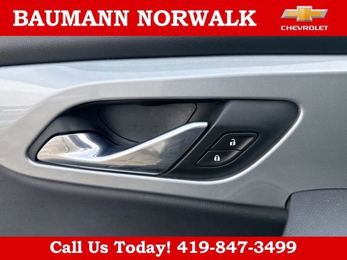 Used 2020 Chevrolet Blazer LT image 7