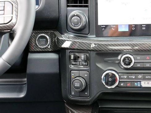 New 2026 Ford F250 Lariat w/ Black Appearance Package AWD/4WD image 42