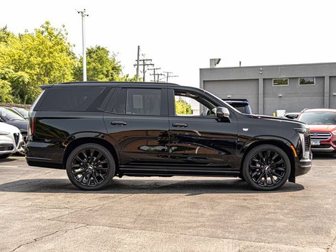 Used 2026 Cadillac Escalade Platinum Sport w/ LPO, ONYX Package AWD/4WD image 9