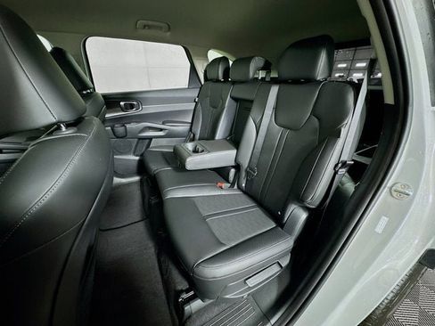 New 2026 Kia Sorento S image 23
