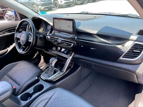 Used 2022 Kia Seltos EX AWD/4WD image 13