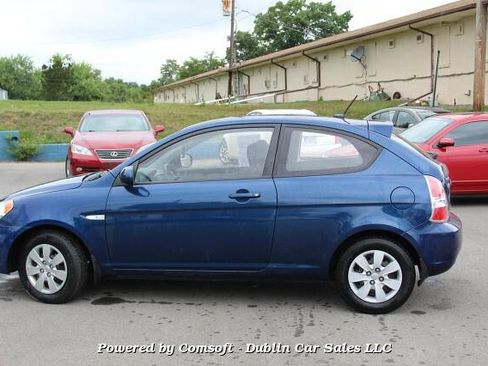 Used 2011 Hyundai Accent GS image 3