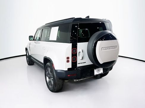 Used 2026 Land Rover Defender 110 S AWD/4WD image 7