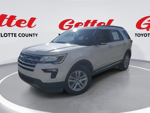 Used 2018 Ford Explorer XLT w/ Equipment Group 202A image 1