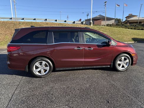 Used 2018 Honda Odyssey EX-L image 11