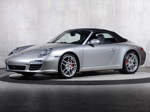 Used 2010 Porsche 911 Carrera S image 16
