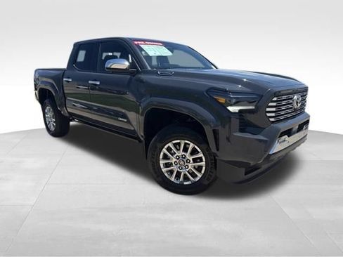 Used 2026 Toyota Tacoma Limited AWD/4WD image 2