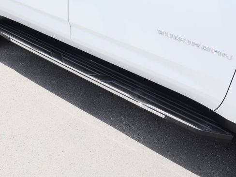 Certified 2021 Chevrolet Suburban Premier w/ Max Trailering Package image 9