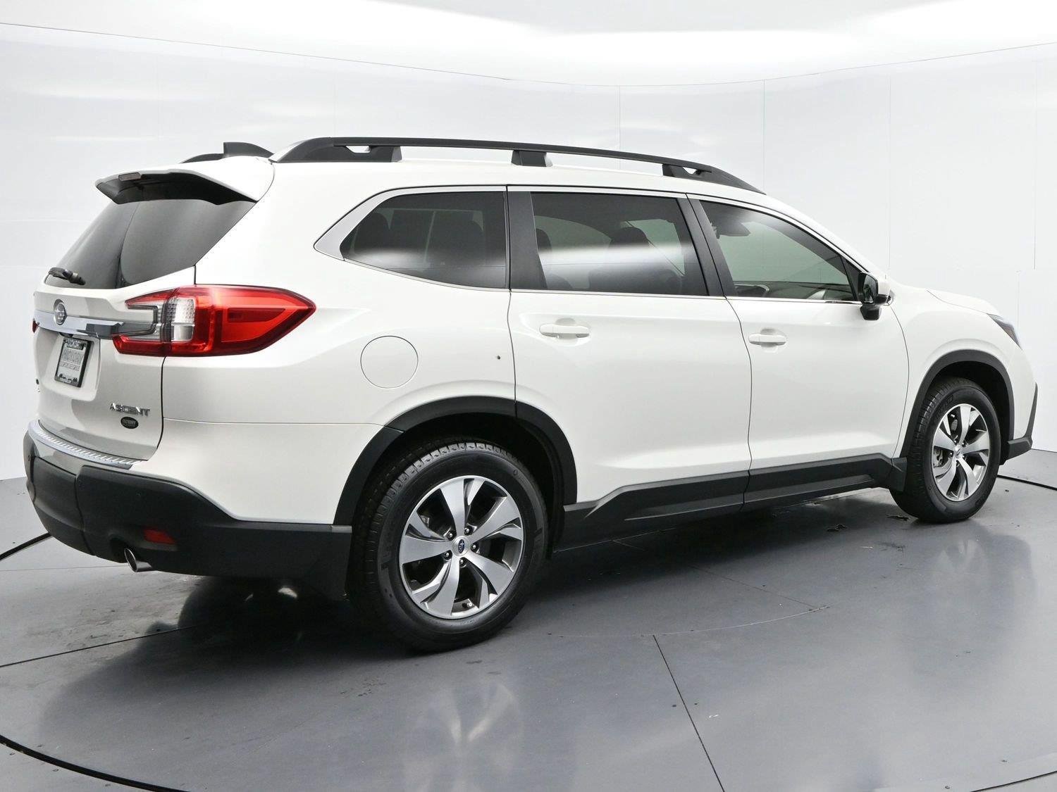Used 2025 Subaru Ascent Premium w/ Premium Package AWD/4WD image 6