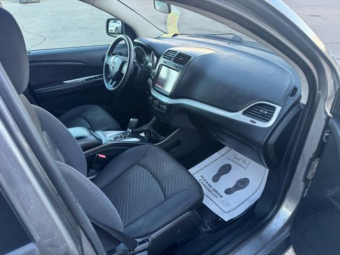 Used 2013 Dodge Journey SXT image 11