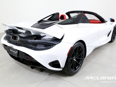New 2027 McLaren 750S Spider RWD image 10
