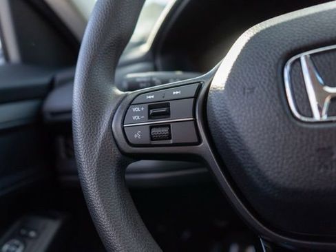 Used 2025 Honda Accord LX image 19