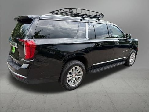 Used 2024 GMC Yukon XL Denali AWD/4WD image 5