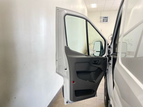 New 2026 Ford Transit 250 148 Medium Roof RWD image 12