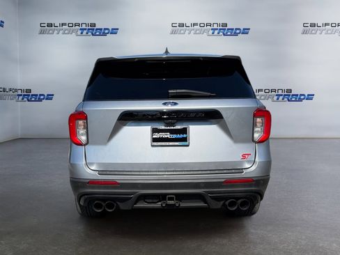 Used 2022 Ford Explorer ST w/ ST Street Pack image 6