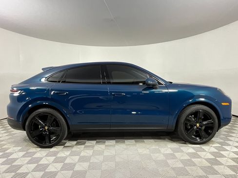 Used 2025 Porsche Cayenne S image 6