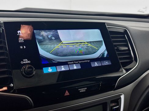 Used 2025 Honda Passport EX-L image 20