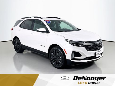 Used 2023 Chevrolet Equinox RS image 1