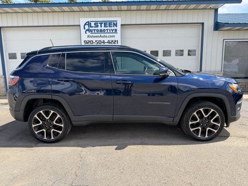 Used 2018 Jeep Compass Limited w/ Navigation Group AWD/4WD image 2