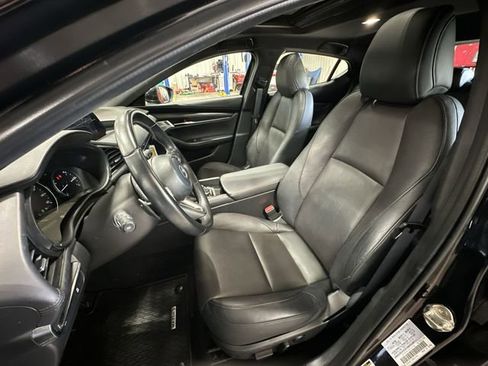 Used 2022 MAZDA MAZDA3 s image 17