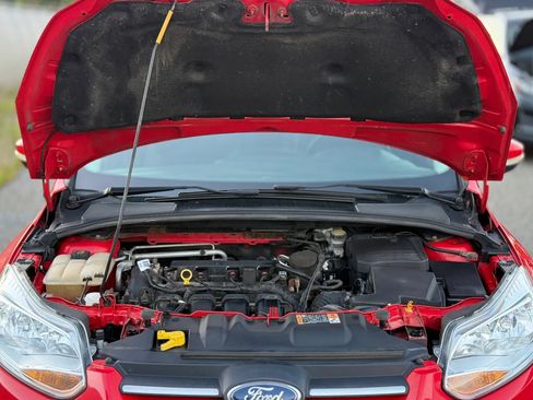 Used 2014 Ford Focus SE FWD image 28