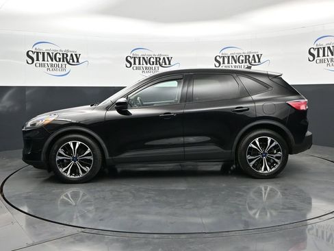 Used 2022 Ford Escape SE w/ SE Sport Appearance Package FWD image 4