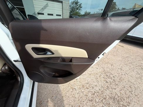 Used 2014 Chevrolet Cruze LT w/ RS Package FWD image 19