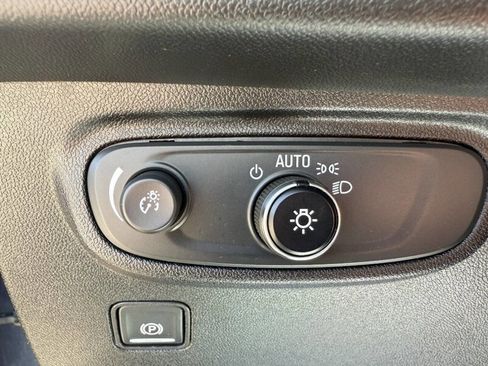 Used 2019 GMC Terrain SLE image 22