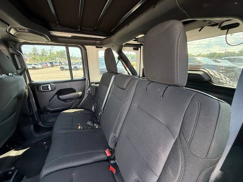 Used 2022 Jeep Wrangler Unlimited Sport AWD/4WD image 26