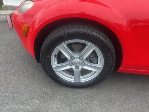 Used 2006 MAZDA MX-5 Miata Touring RWD image 30