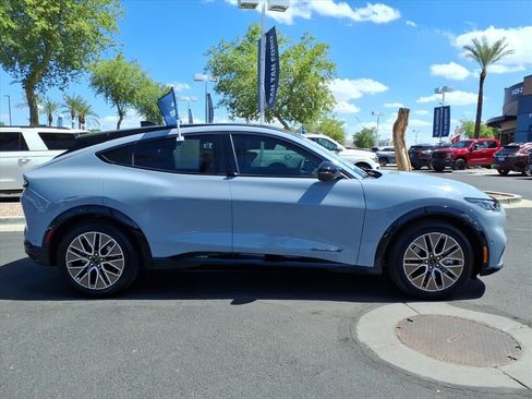 Certified 2024 Ford Mustang Mach-E Premium image 3