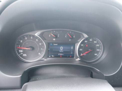 Used 2024 GMC Terrain SLE FWD image 18