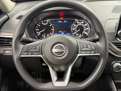 Certified 2024 Nissan Altima 2.5 SV FWD image 31