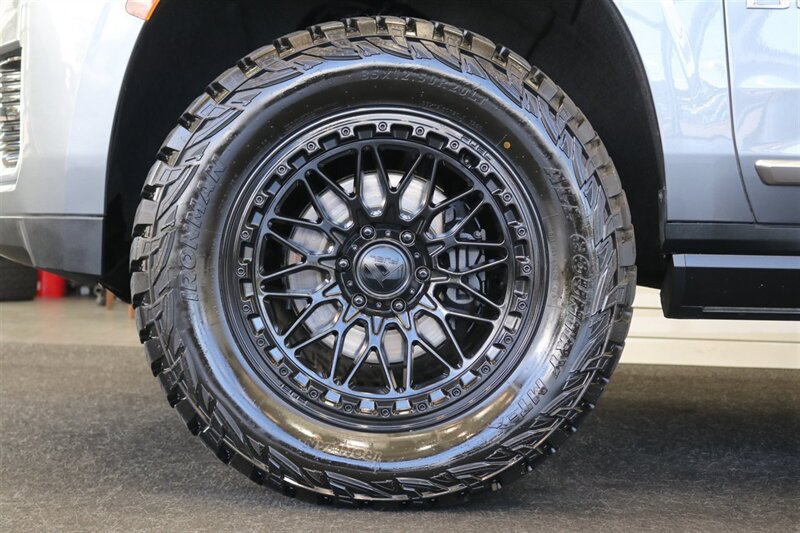 Used 2022 GMC Yukon Denali AWD/4WD image 27