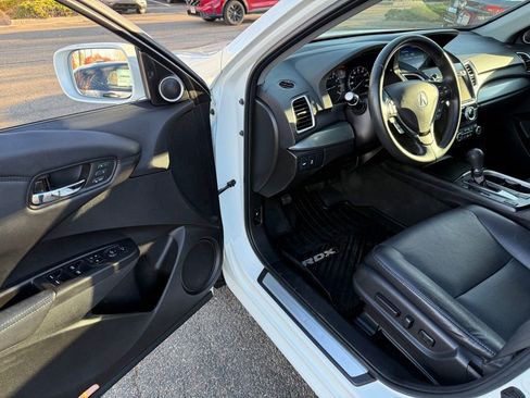 Used 2018 Acura RDX w/ Technology Package image 12