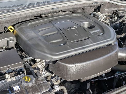 Used 2019 Jeep Grand Cherokee Limited image 28