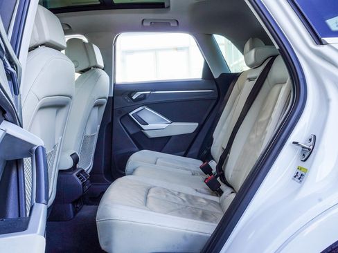 Used 2019 Audi Q3 2.0T Premium image 17