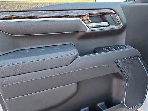 New 2026 GMC Sierra 1500 Elevation image 10