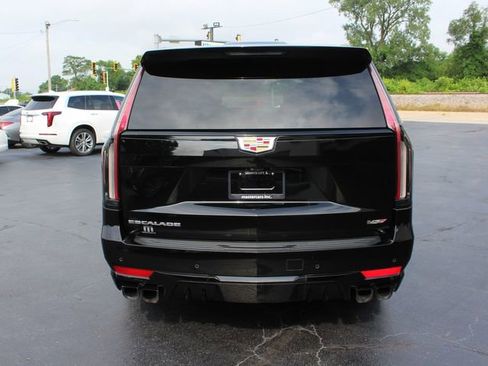 Used 2023 Cadillac Escalade V AWD/4WD image 10