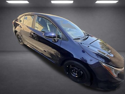 Used 2024 Toyota Corolla LE FWD image 7