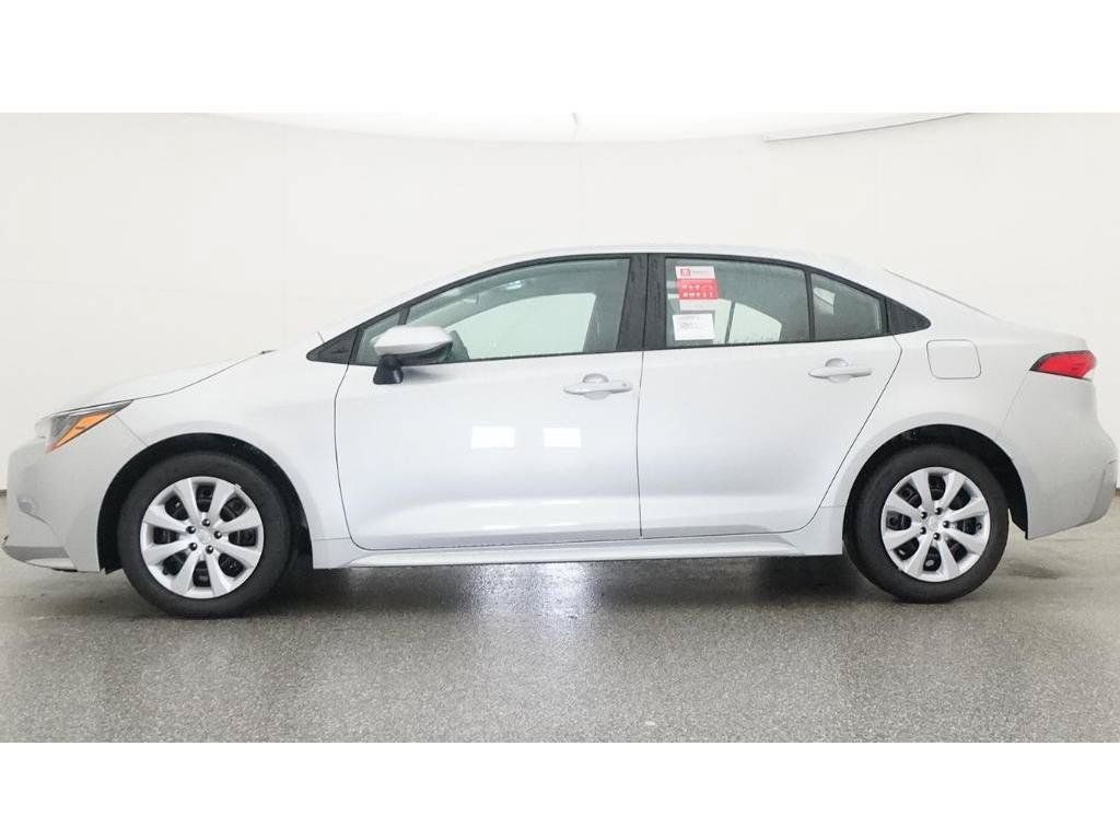 New 2026 Toyota Corolla LE FWD image 19