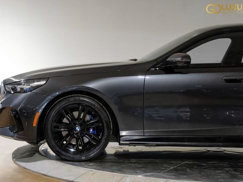 Used 2026 BMW 530i xDrive AWD/4WD image 14