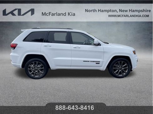 Used 2017 Jeep Grand Cherokee Limited 75th Anniversary image 12