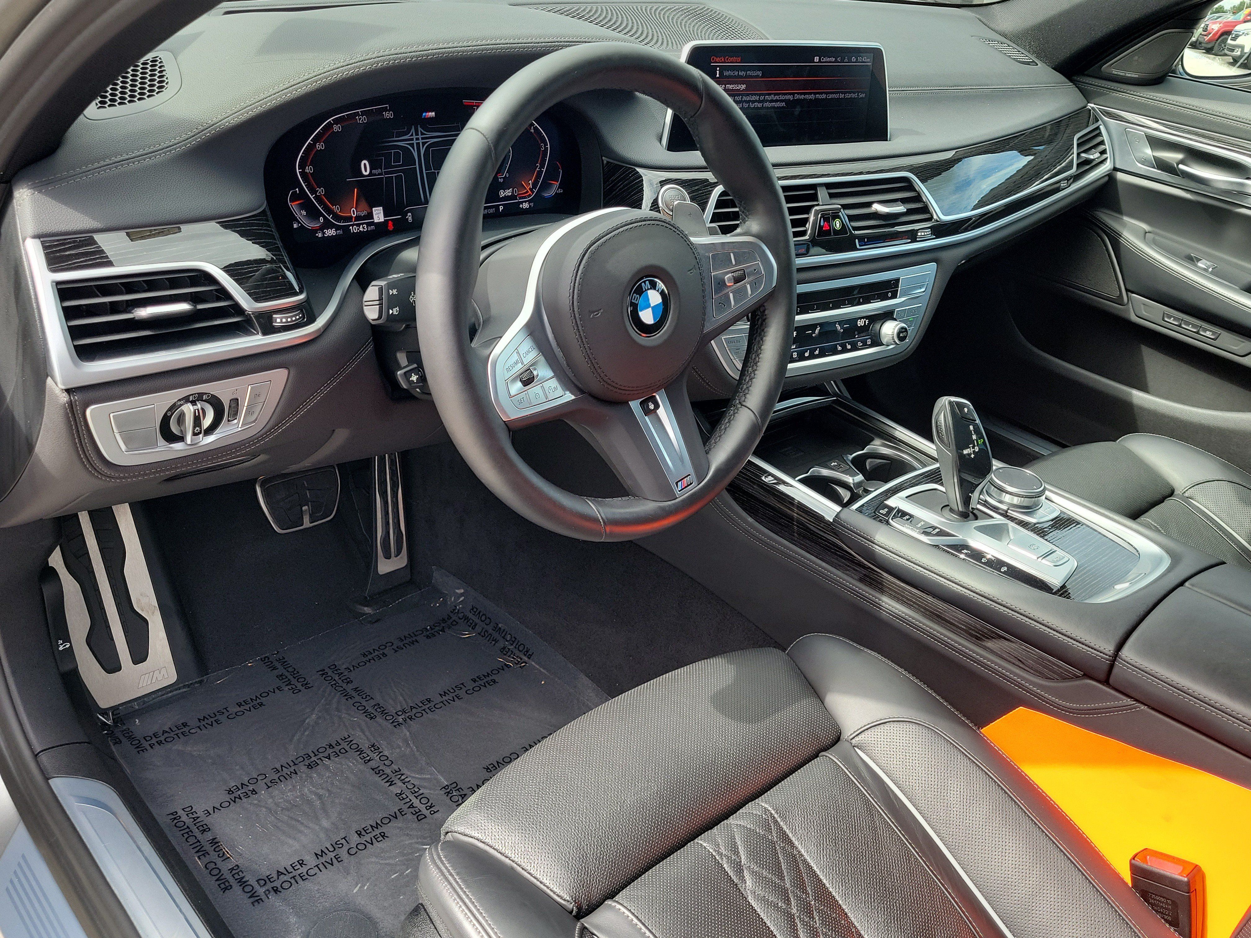 Used 2022 BMW 740i w/ M Sport Package RWD image 22