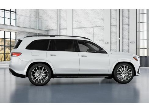 New 2026 Mercedes-Benz GLS 580 4MATIC image 17